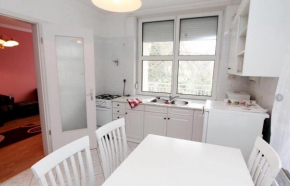 Отель Yuliya Apartment  Хевиз
